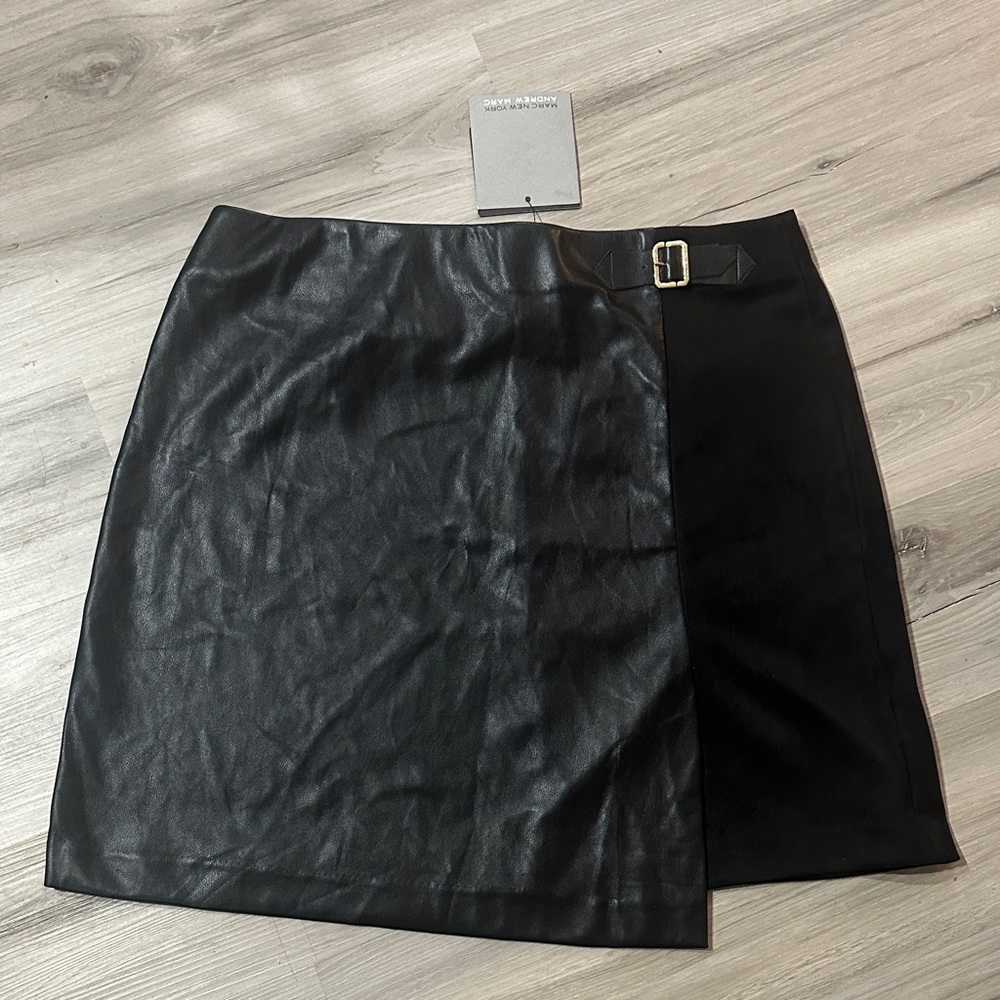 Marc New York Black Leather Pencil Skirt with Buckle
